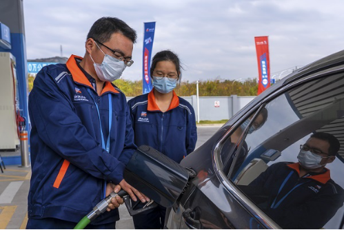 元旦寒冬，188bet金宝博
人用“暖”行保障能源供应1106.png